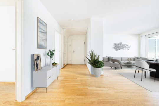 Moderne und lichtdurchflutete 3,5 Zimmer-Penthouse-Wohnung mit Terrasse in Filderstadt-Bernhausen