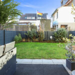 Neuwertige und moderne 3,5 Zimmerwohnung mit Garten und Garagenstellplatz in Plieningen